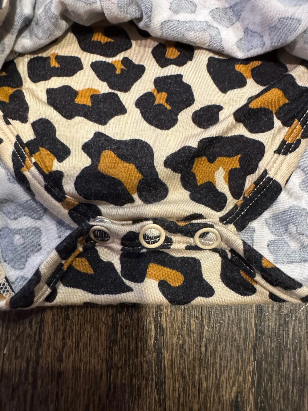 Posh Peanut bamboo leopard twirl dress with body suit size 6-12 months